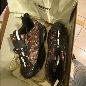 Burberry Shoes